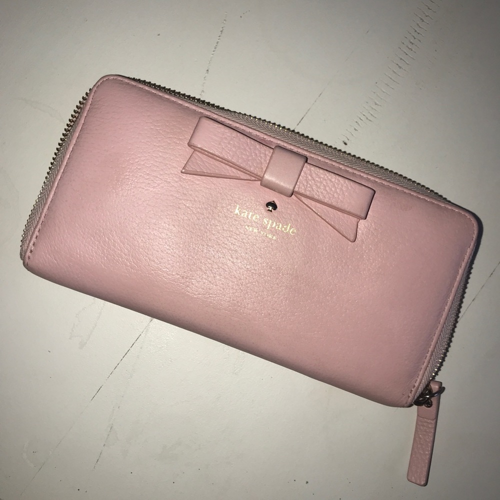 Light pink Kate Spade bow wallet